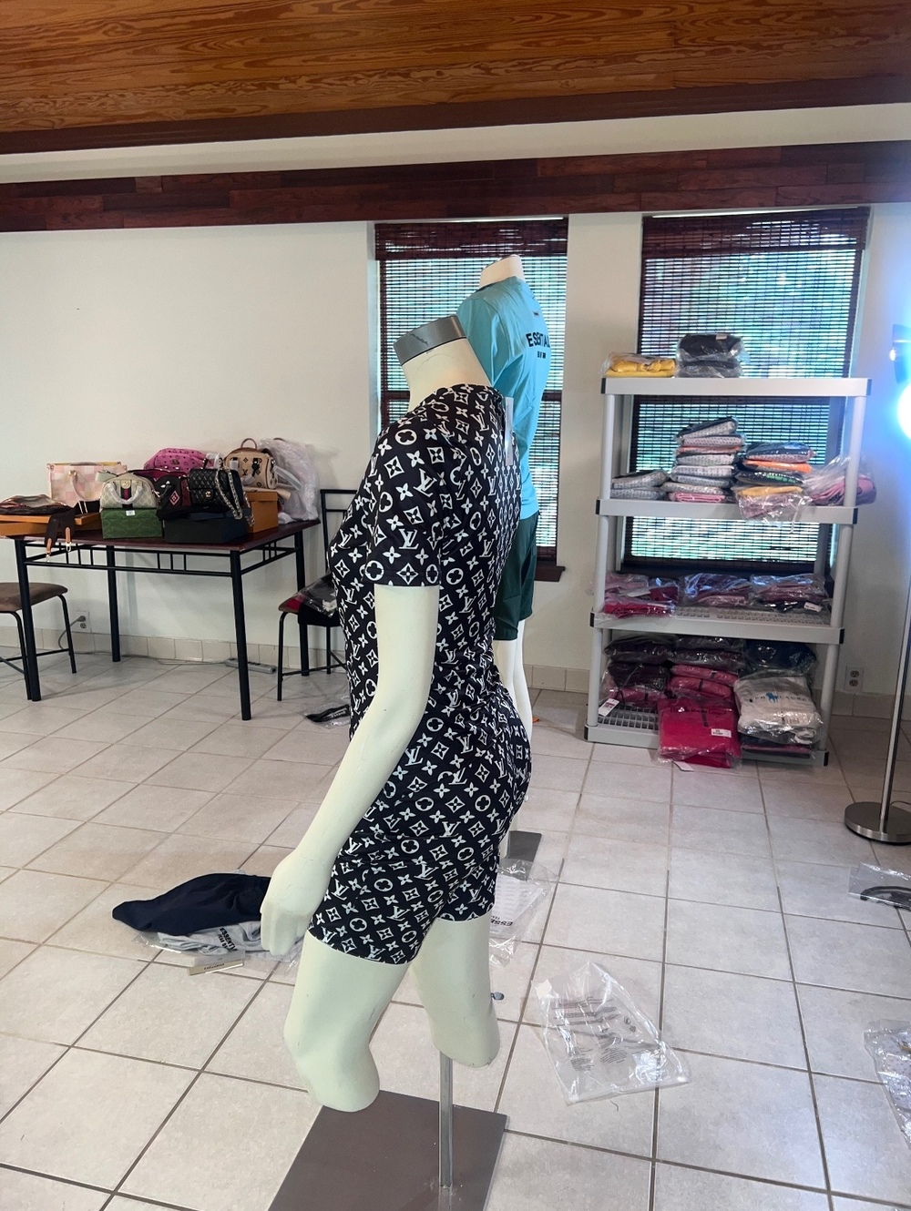 Women’s shirt/short sets size 3XL - Picture 2 of 4